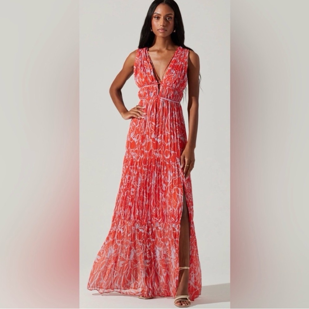 NWT Astr Vibrant Red/Orange Floral Maxi Dress